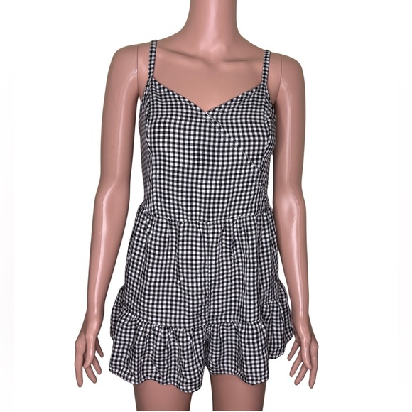 Hollister Black & White Gingham Romper - Picture 1 of 10